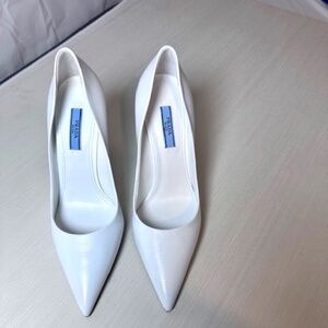New PRADA White Saffiano Leather Pumps Size 37 , 6.5  US